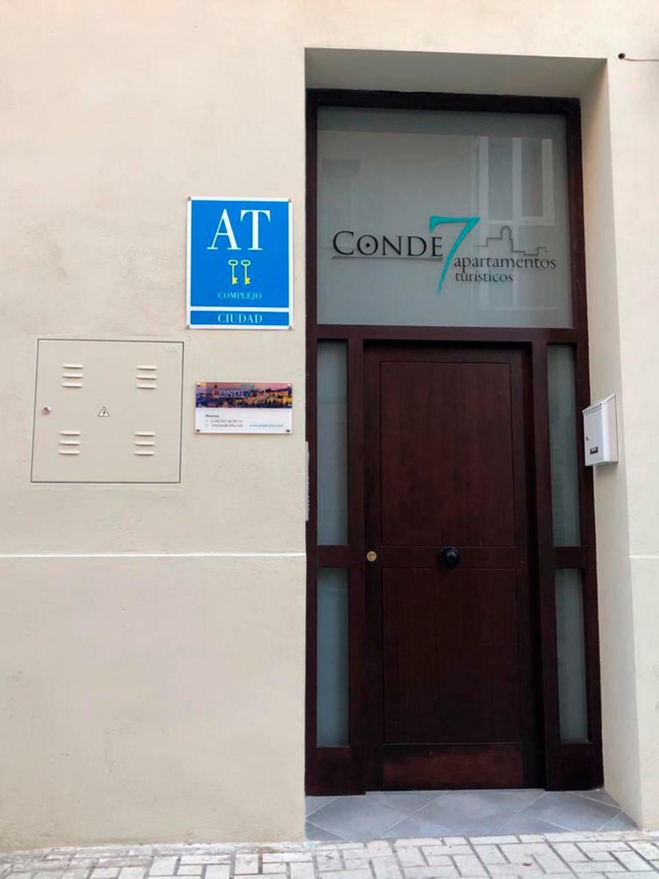 Edificio Conde 7- Plaza De La Merced Málaga Buitenkant foto